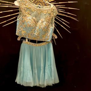 Tony Bowls short two piece gown, size 4